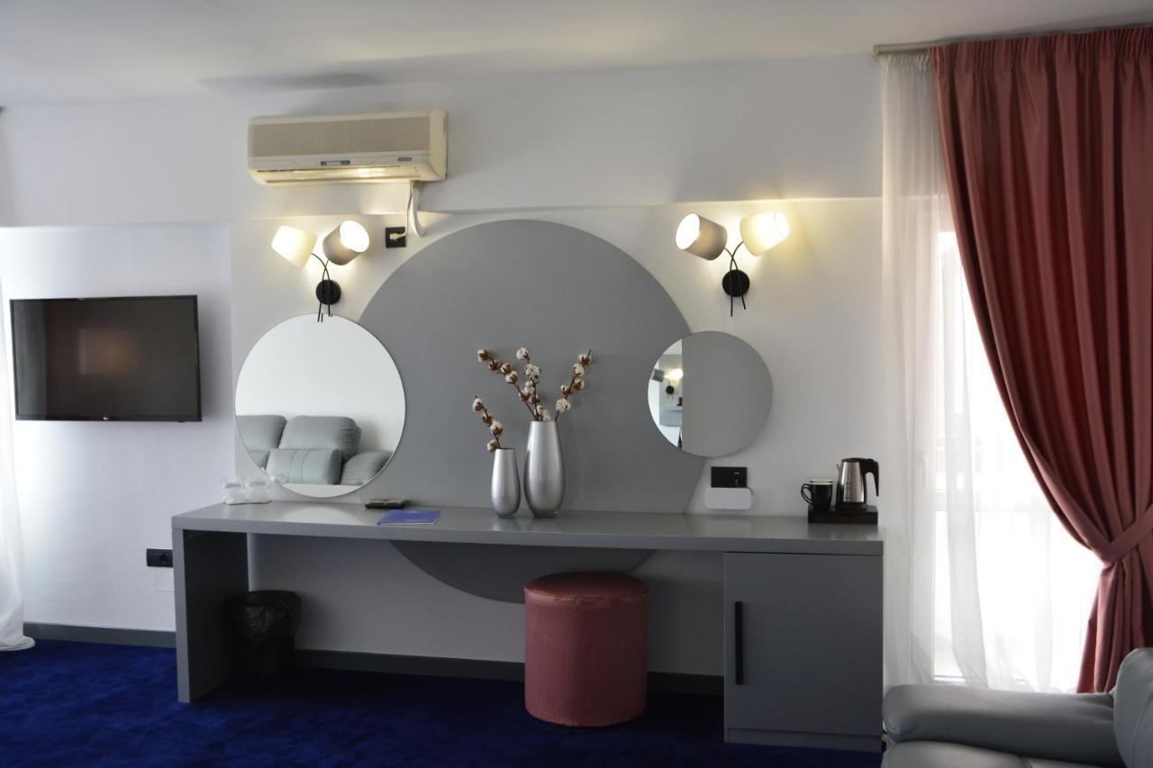 Europolis 3* Tulcea